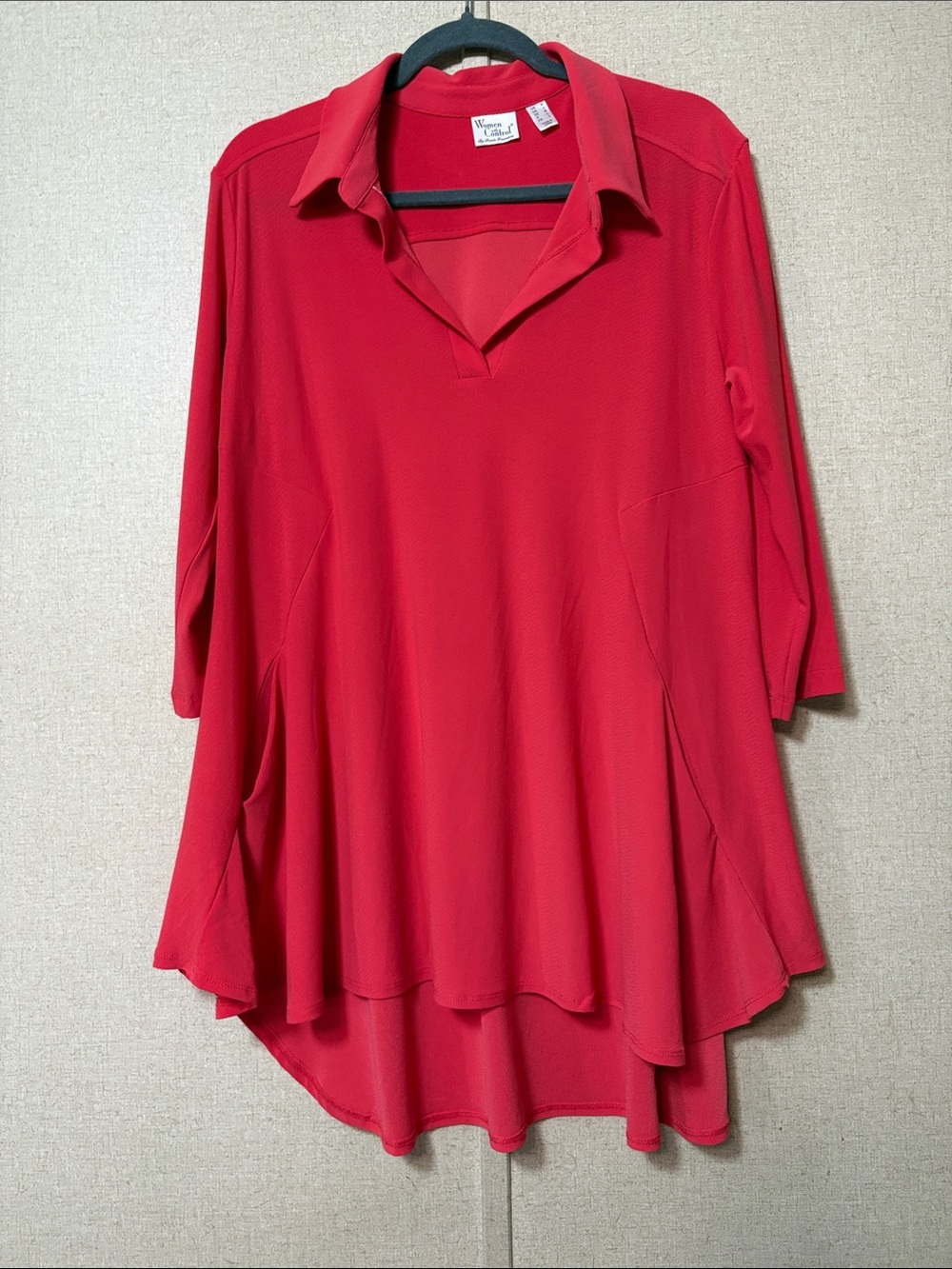 Women With Control Coral Flowy Tunic Top Medium Career Chic Asymmetrical Hem